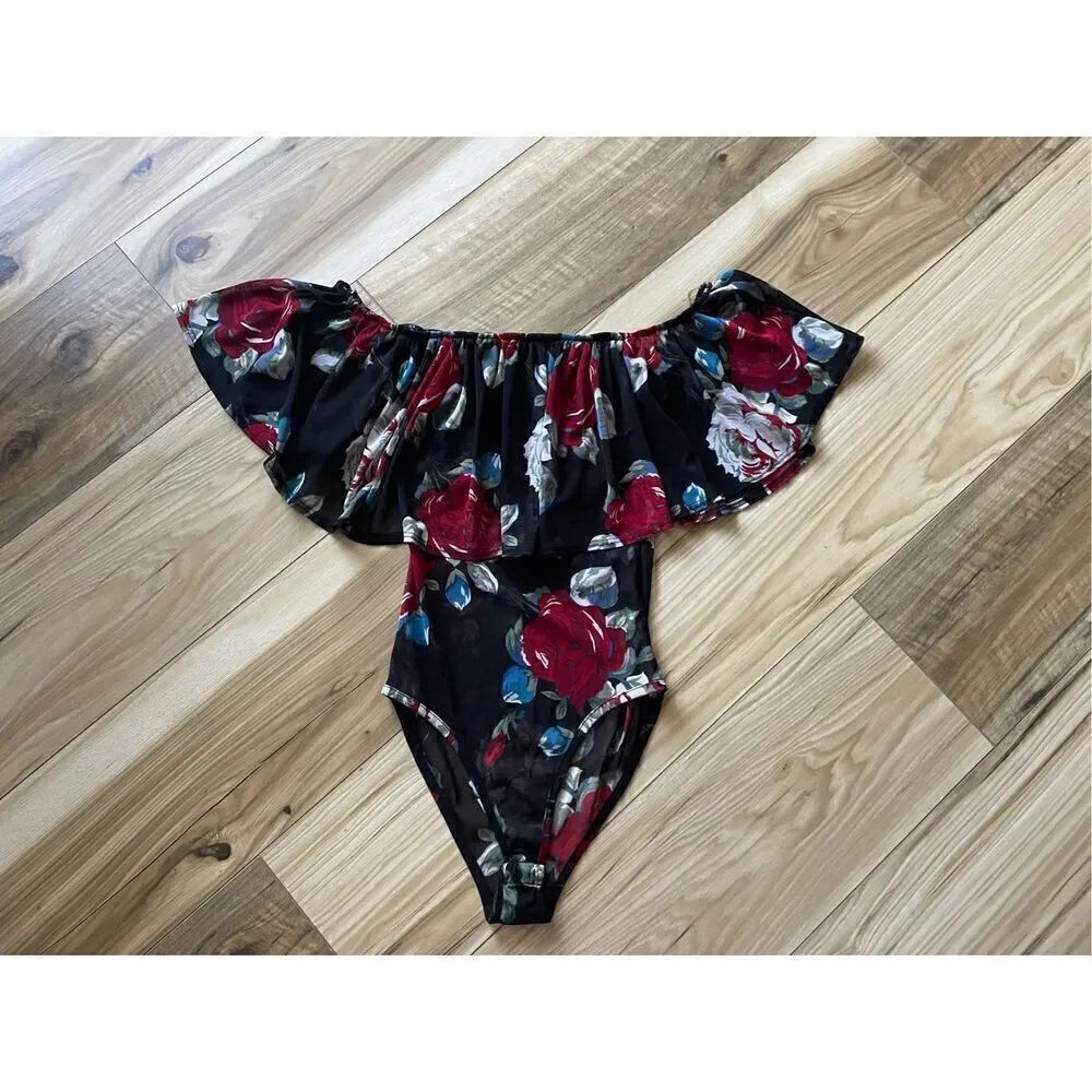 Vintage FASHION NOVA Stretch Flowers bodysuit